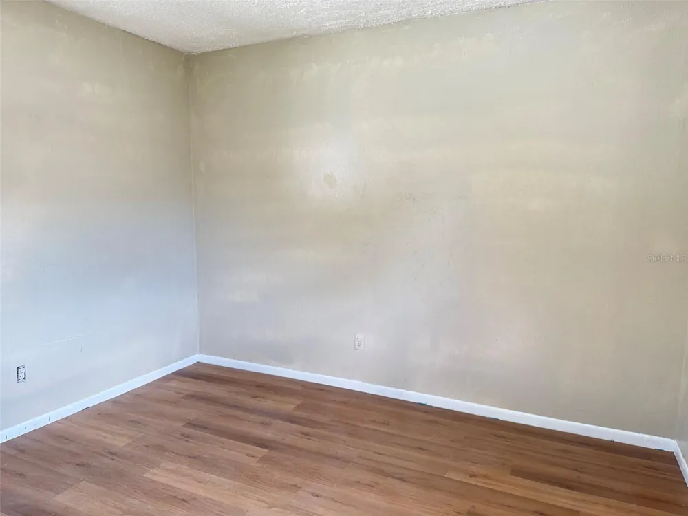 3218 68TH AVENUE St Petersburg, FL 33702