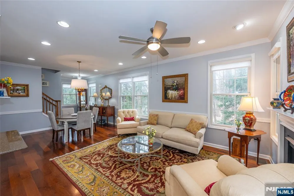 1 Ashley Court 701 Hawthorne, NJ 07506