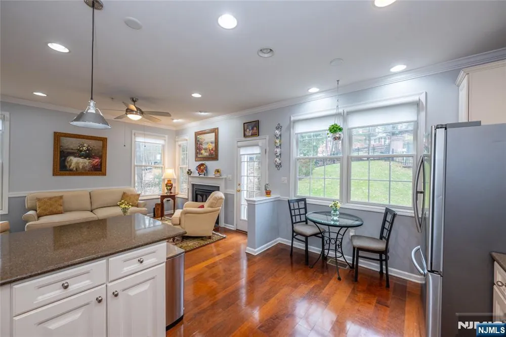 1 Ashley Court 701 Hawthorne, NJ 07506
