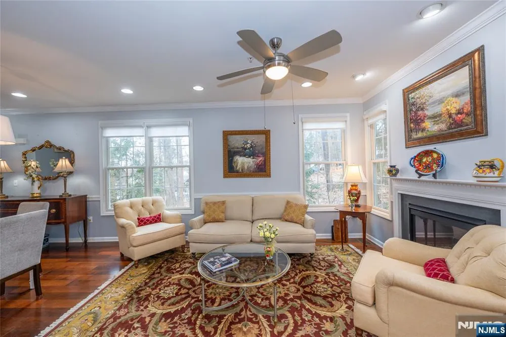 1 Ashley Court 701 Hawthorne, NJ 07506