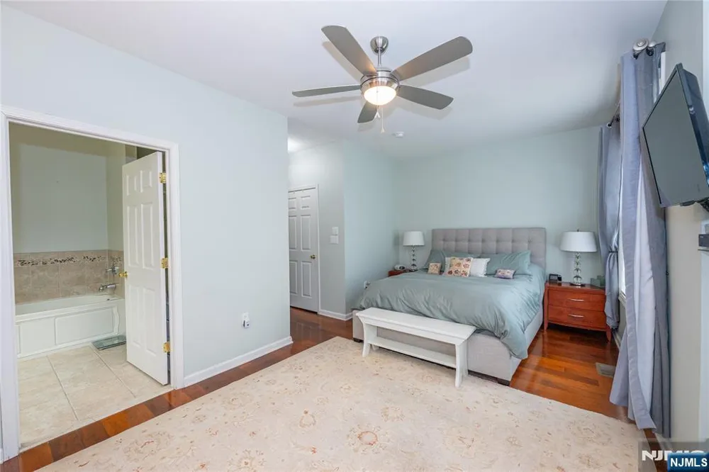 1 Ashley Court 701 Hawthorne, NJ 07506