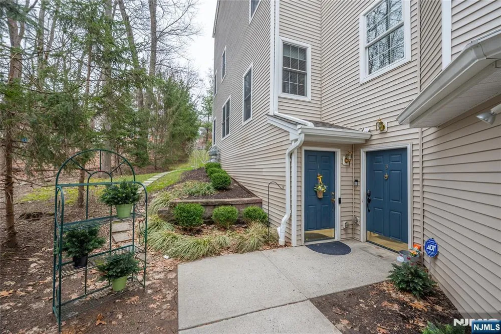 1 Ashley Court 701 Hawthorne, NJ 07506