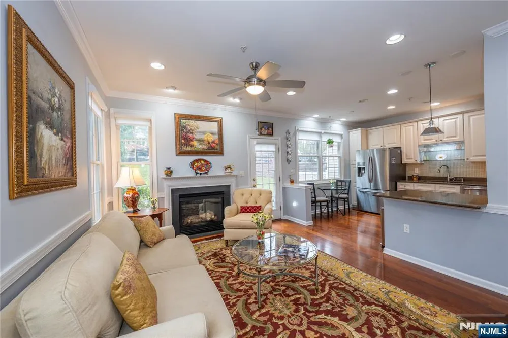 1 Ashley Court 701 Hawthorne, NJ 07506