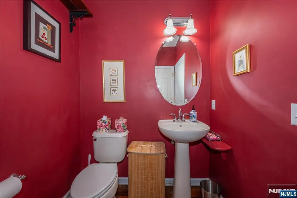 1 Ashley Court 701 Hawthorne, NJ 07506