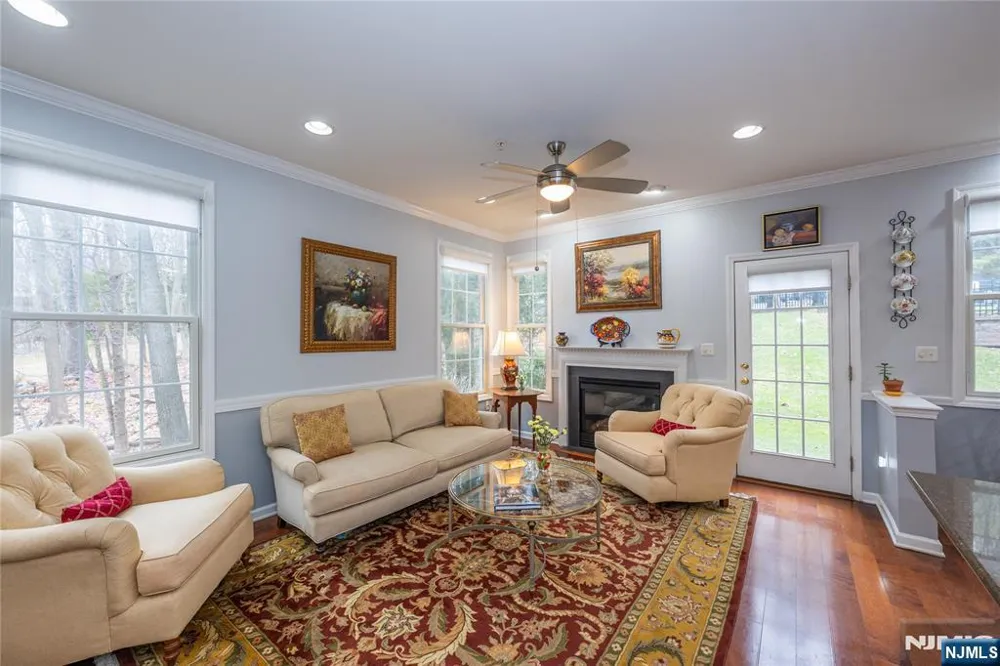 1 Ashley Court 701 Hawthorne, NJ 07506