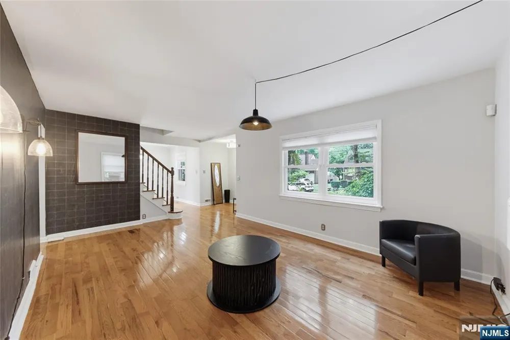 83 Fairfield Street Englewood, NJ 07631