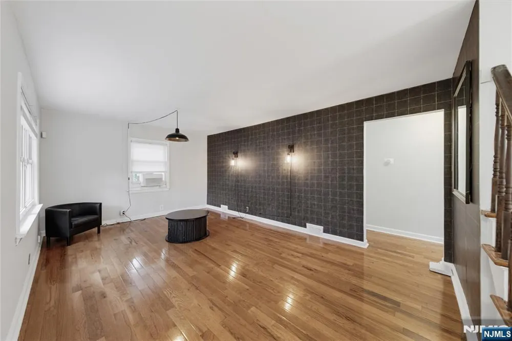 83 Fairfield Street Englewood, NJ 07631