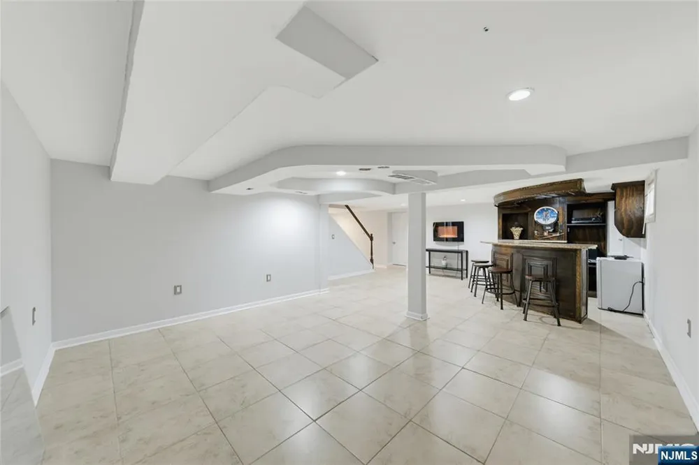 83 Fairfield Street Englewood, NJ 07631