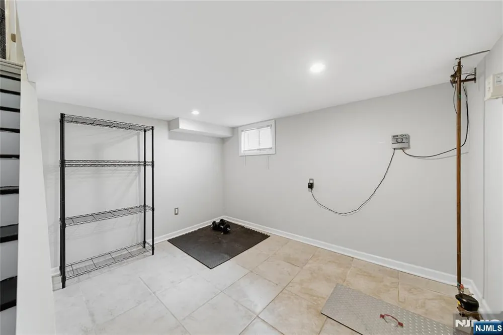 83 Fairfield Street Englewood, NJ 07631
