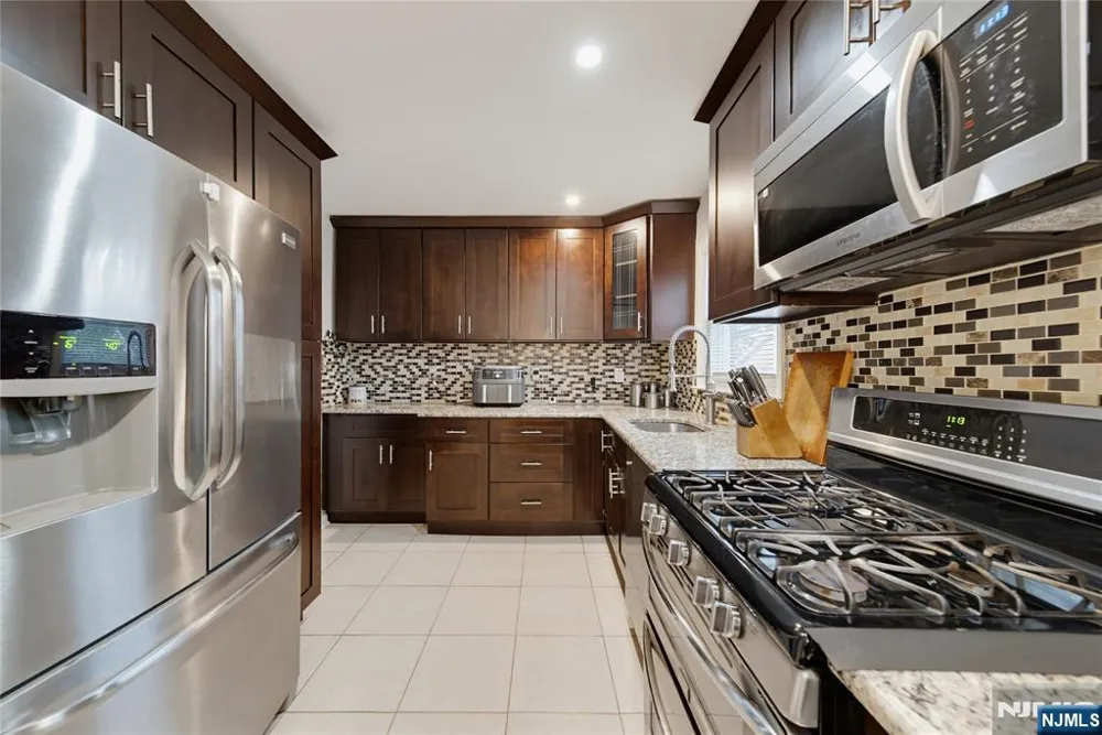 83 Fairfield Street Englewood, NJ 07631