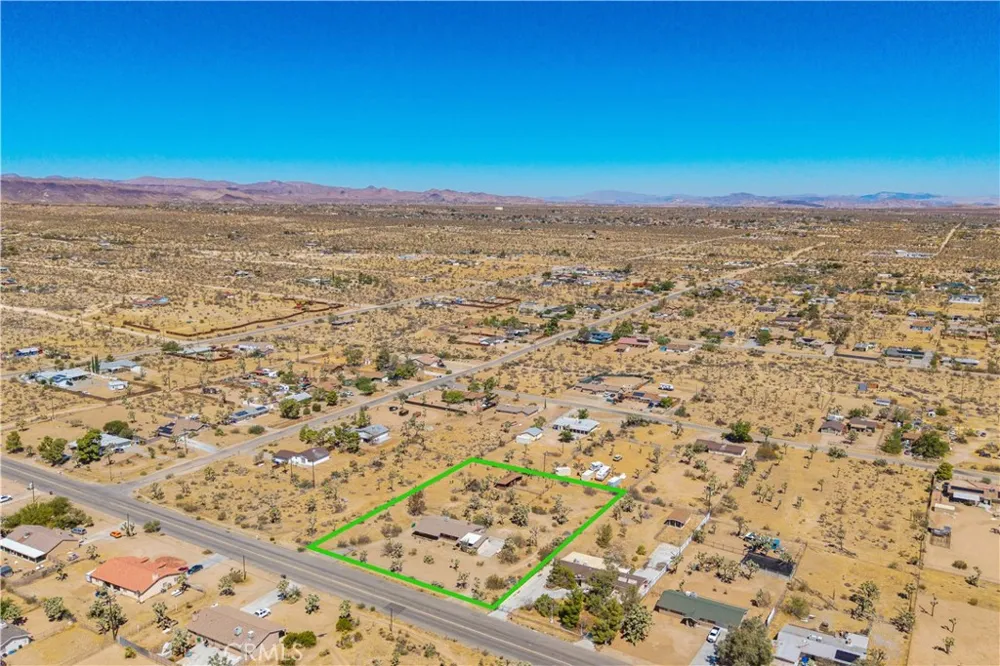 58662 Buena Vista Drive Yucca Valley, CA 92284
