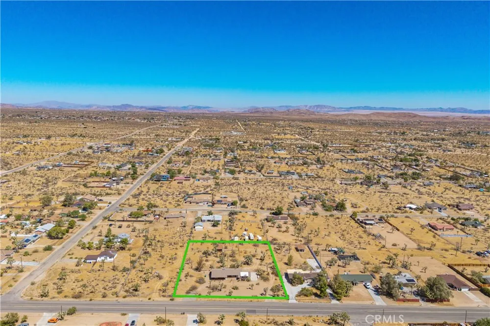 58662 Buena Vista Drive Yucca Valley, CA 92284