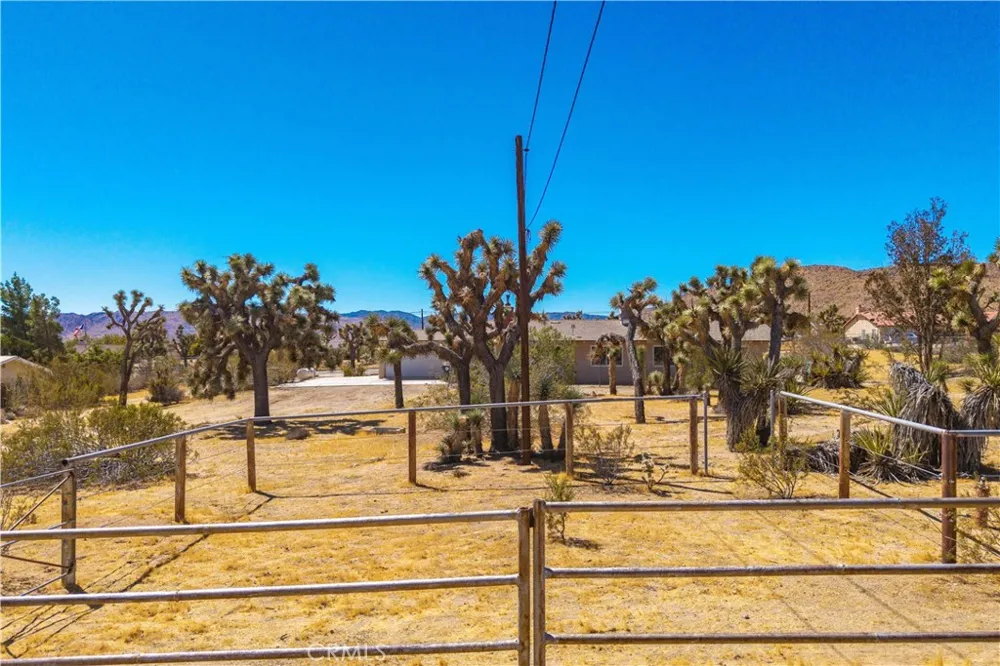 58662 Buena Vista Drive Yucca Valley, CA 92284