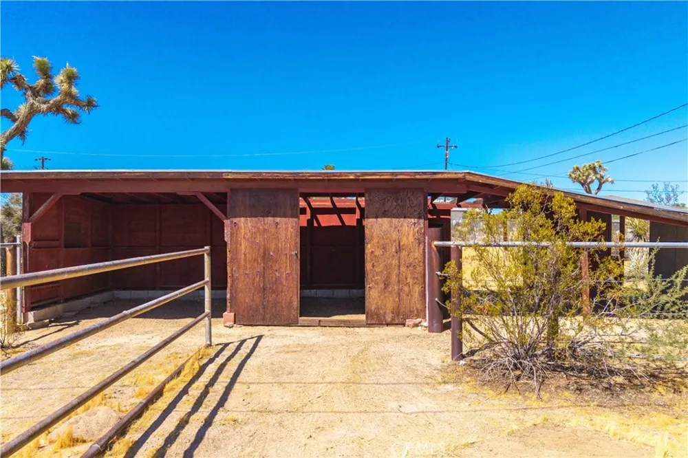 58662 Buena Vista Drive Yucca Valley, CA 92284