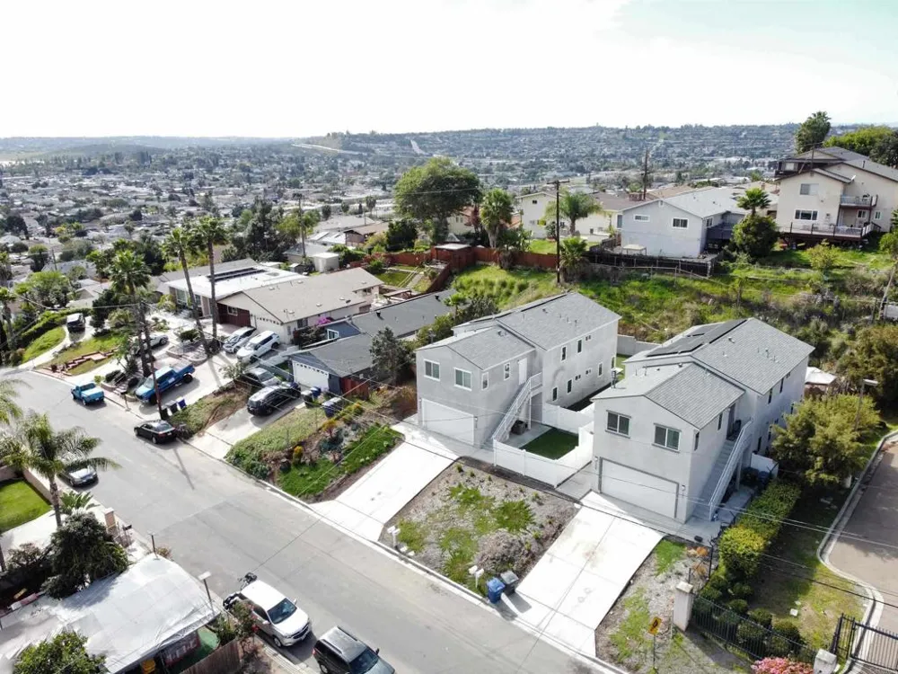 1304 Buena Vista Avenue Spring Valley, CA 91977