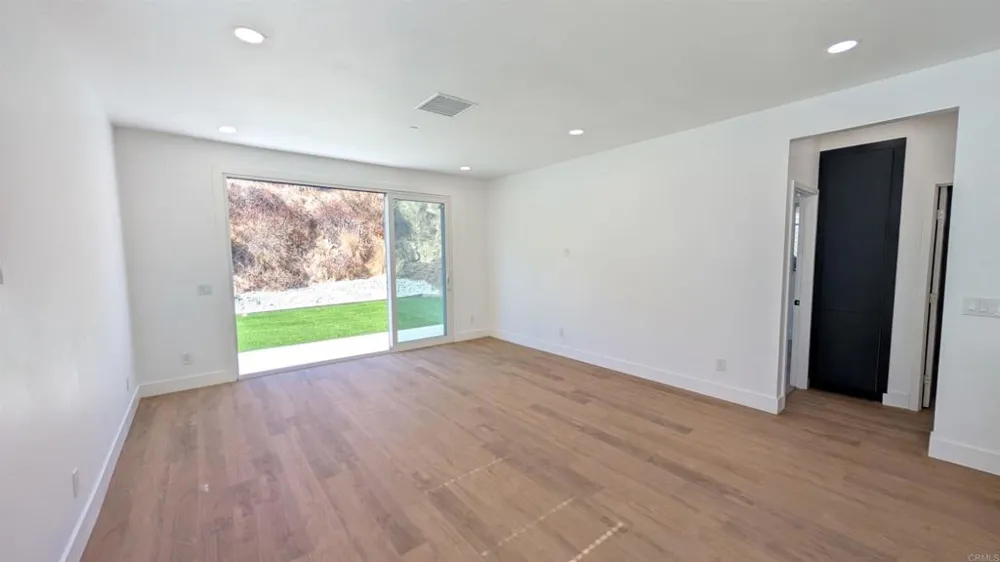 1304 Buena Vista Avenue Spring Valley, CA 91977