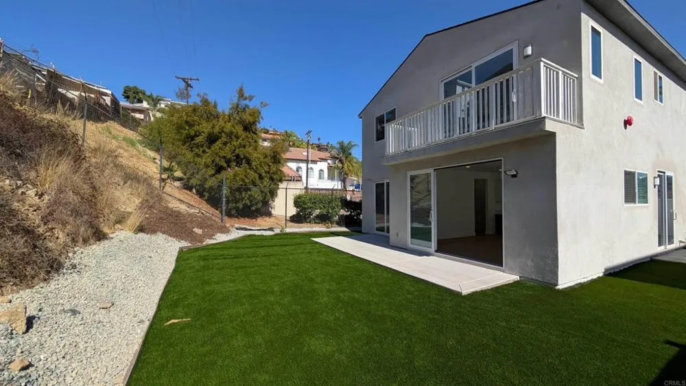 1304 Buena Vista Avenue Spring Valley, CA 91977
