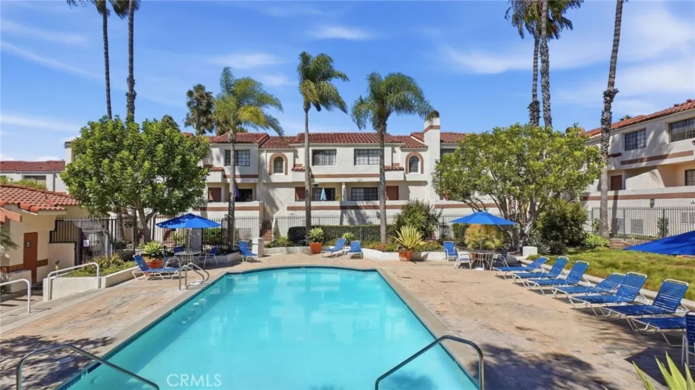 2971 Plaza Del Amo #251 Torrance, CA 90503