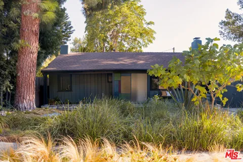 1718 Hill Drive