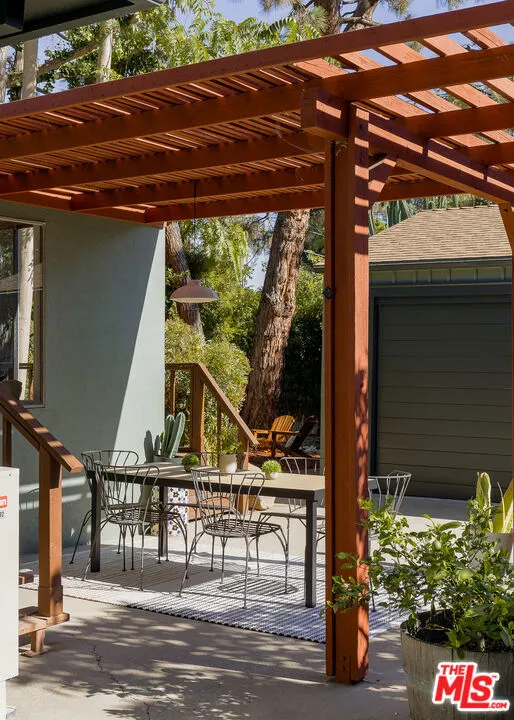 1718 Hill Drive Los Angeles, CA 90041