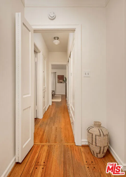 1718 Hill Drive Los Angeles, CA 90041
