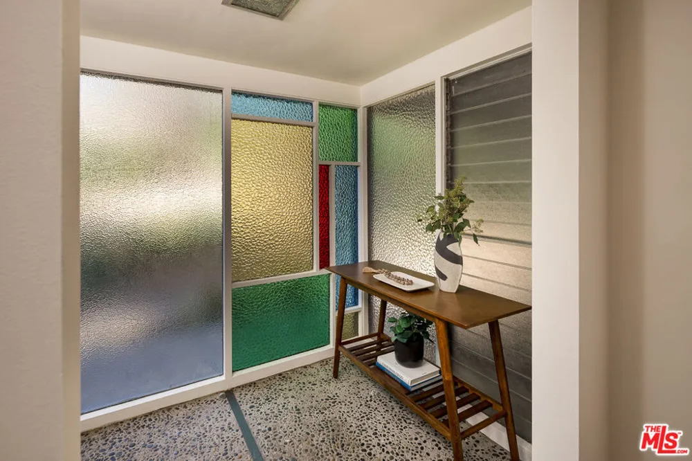 1718 Hill Drive Los Angeles, CA 90041