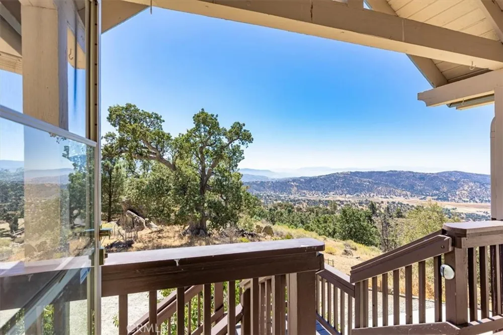 24145 Jacaranda Drive Tehachapi, CA 93581
