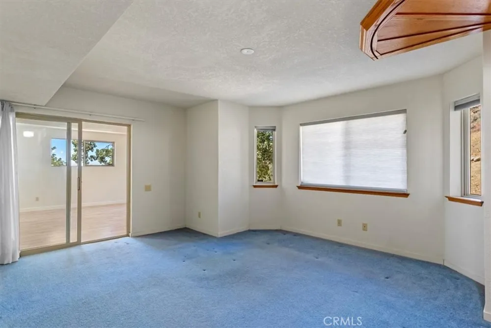 24145 Jacaranda Drive Tehachapi, CA 93581