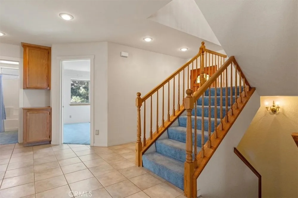24145 Jacaranda Drive Tehachapi, CA 93581