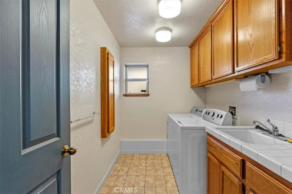 24145 Jacaranda Drive Tehachapi, CA 93581