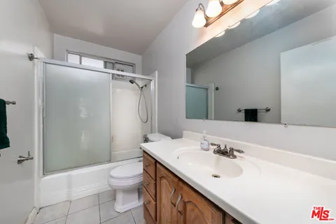 5232 Corteen Place #25