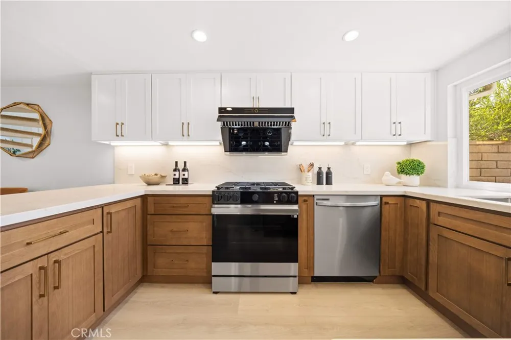 15 Eucalyptus Irvine, CA 92612