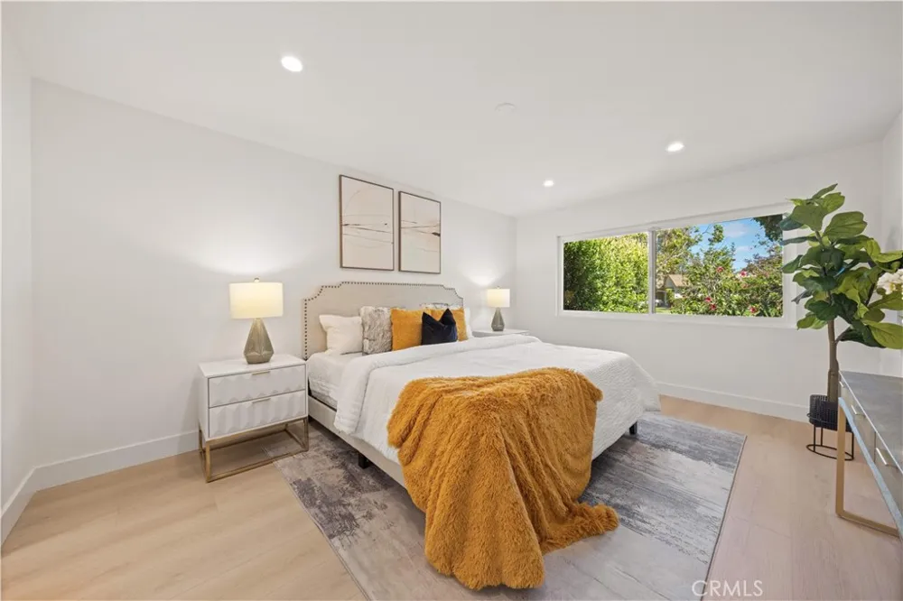 15 Eucalyptus Irvine, CA 92612