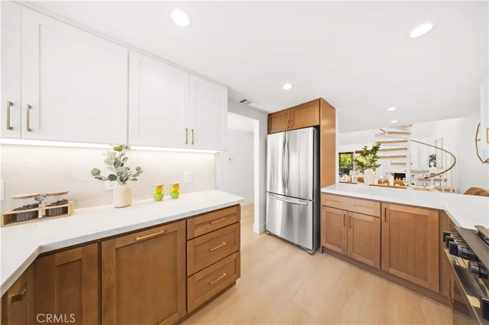 15 Eucalyptus Irvine, CA 92612