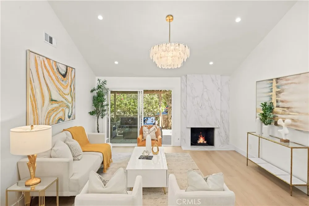 15 Eucalyptus Irvine, CA 92612