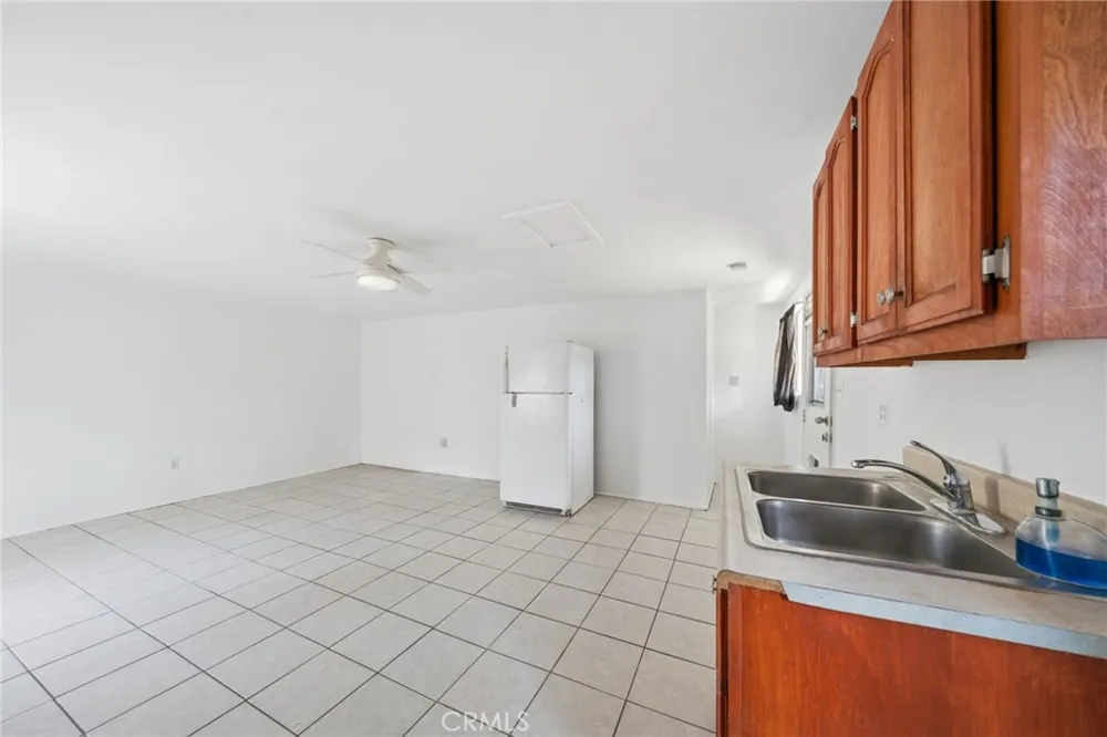 11739 Telechron Whittier, CA 90605
