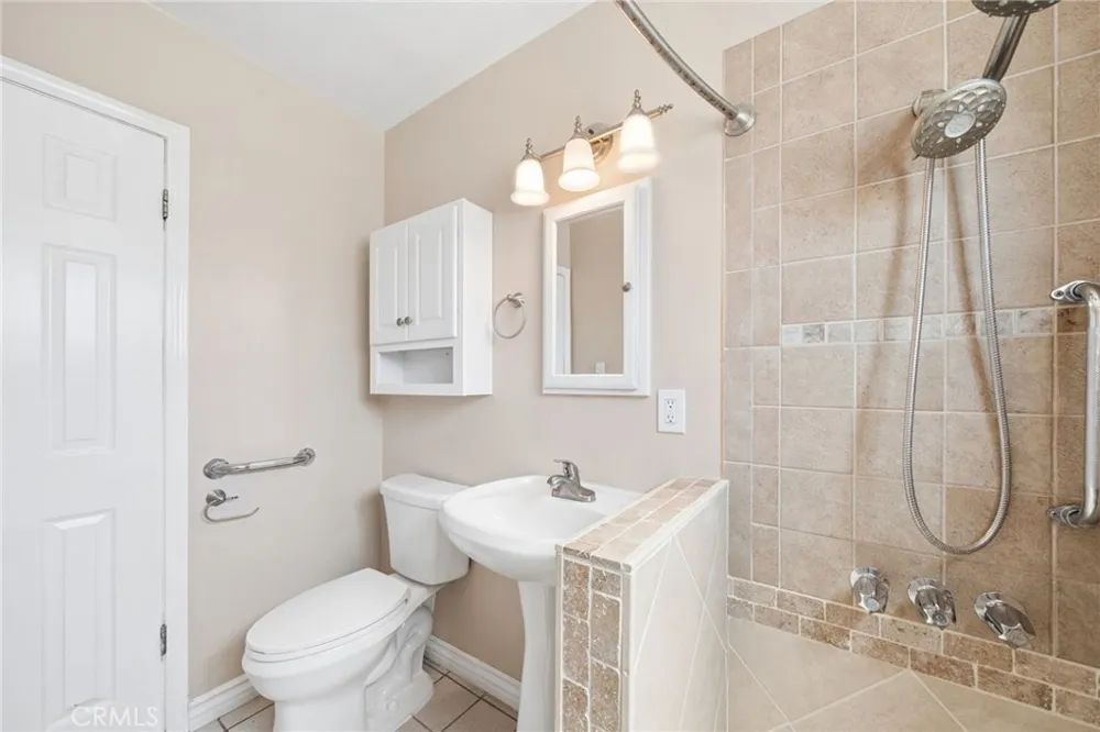 11739 Telechron Whittier, CA 90605