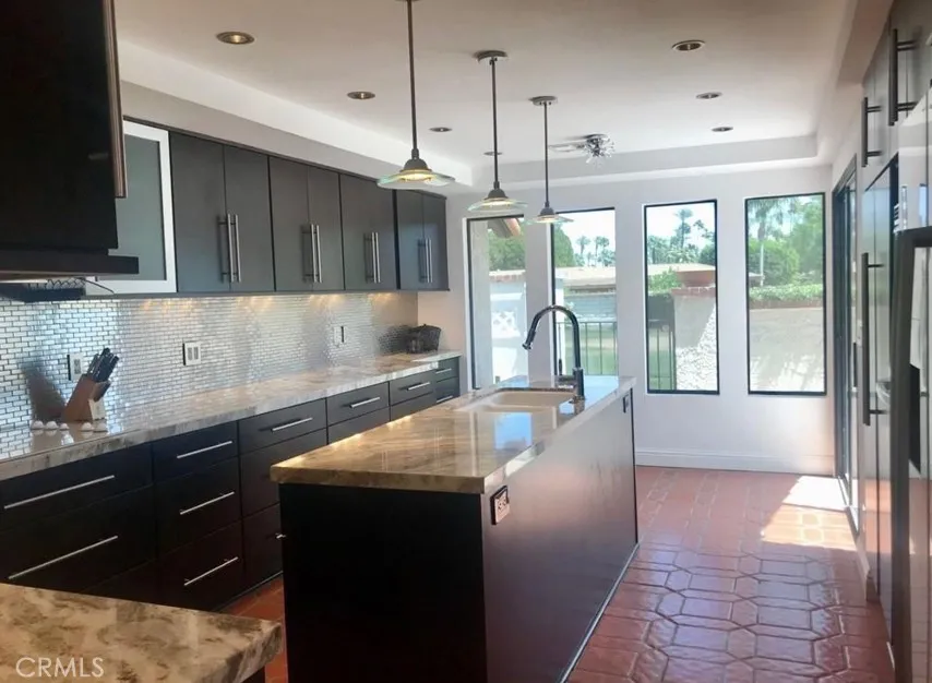 22 Calle Escala Rancho Mirage, CA 92270