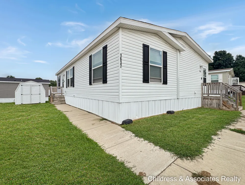 1637 Candytuft Court Albion, MI 49224