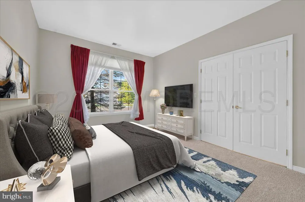 7 Allister Lane Columbus, NJ 08022