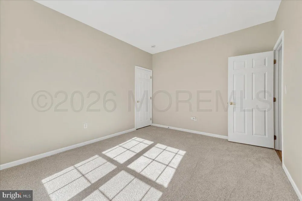 7 Allister Lane Columbus, NJ 08022