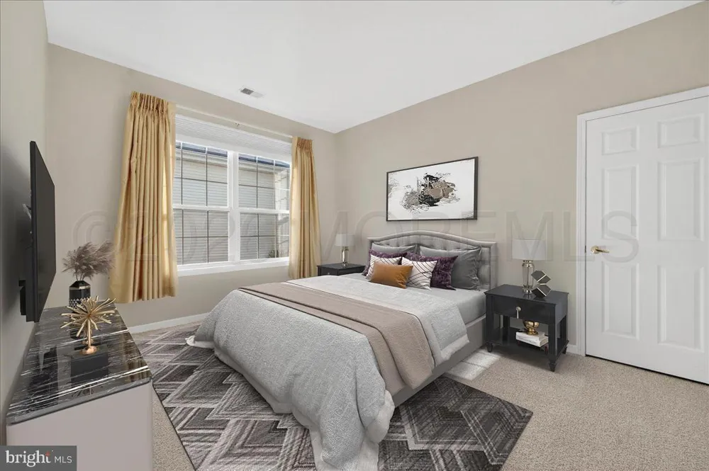 7 Allister Lane Columbus, NJ 08022