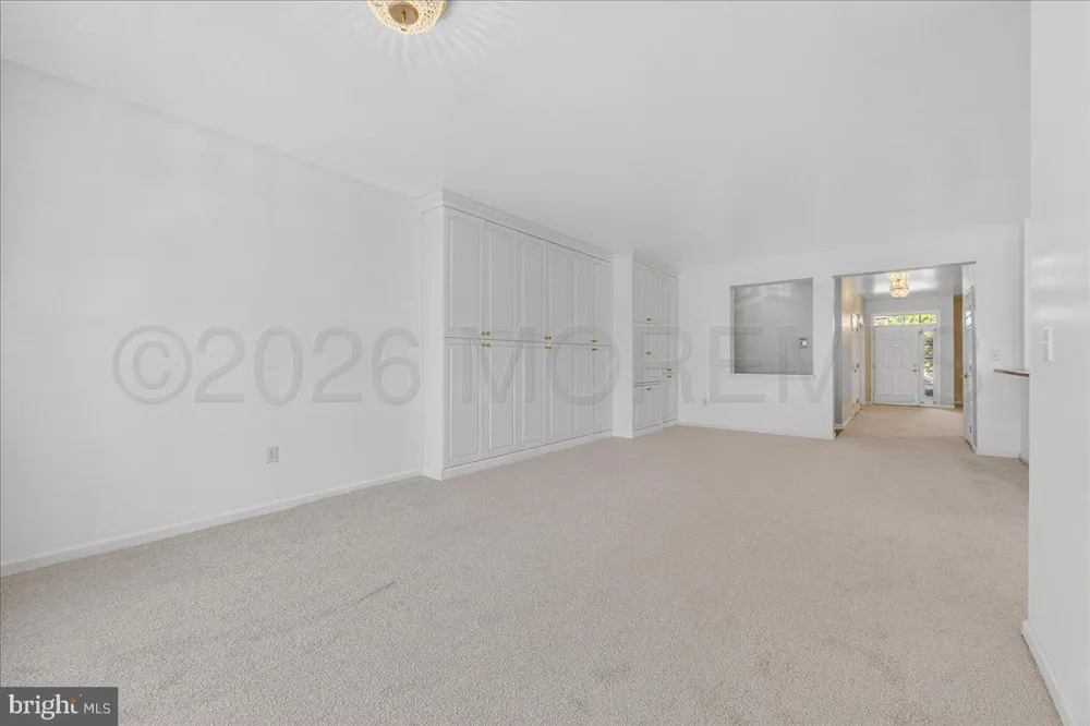 7 Allister Lane Columbus, NJ 08022