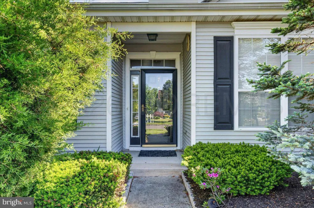 7 Allister Lane Columbus, NJ 08022