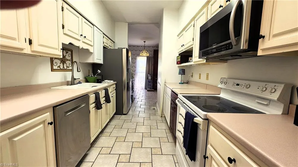 3655 Cherry Hill Drive Greensboro, NC 27410