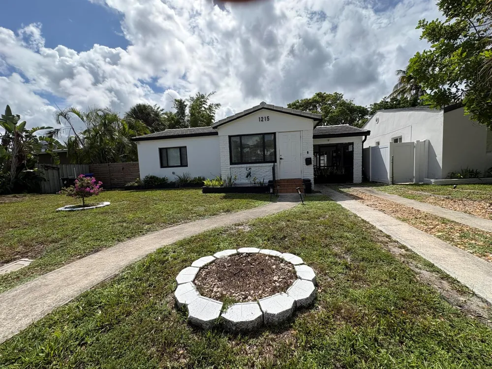 1215 NE 16TH TERRACE Fort Lauderdale, FL 33304