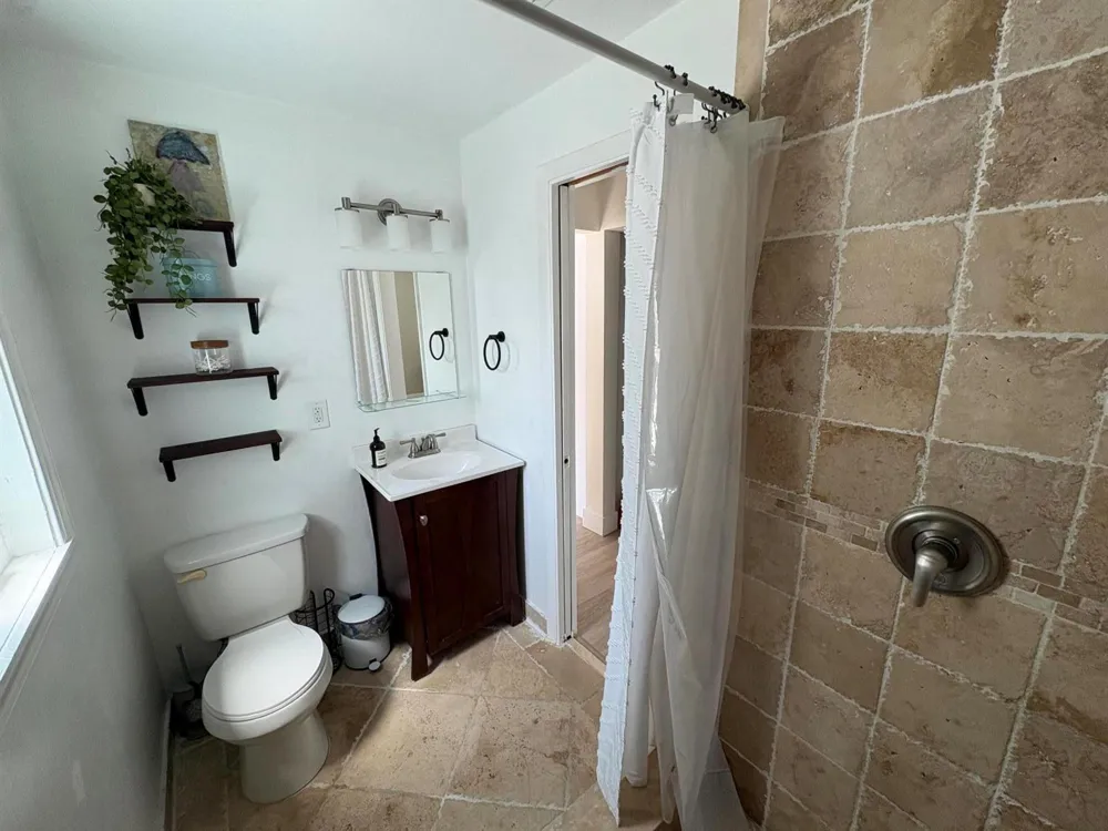 1215 NE 16TH TERRACE Fort Lauderdale, FL 33304