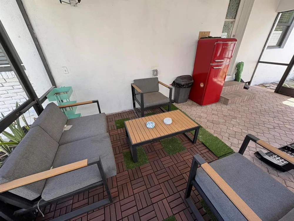 1215 NE 16TH TERRACE Fort Lauderdale, FL 33304