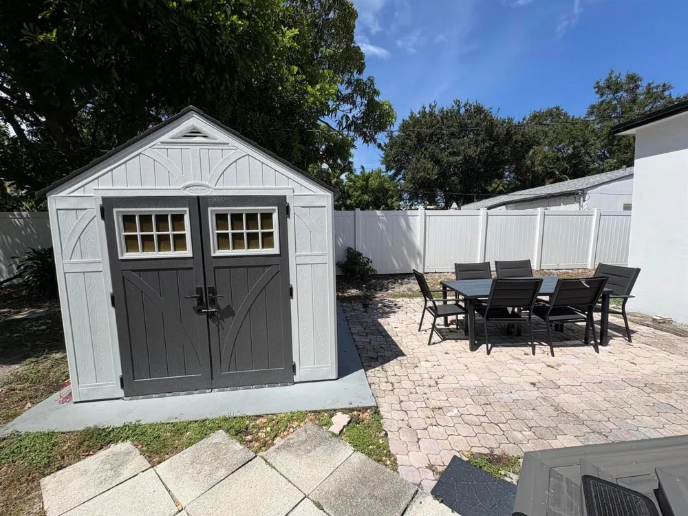 1215 NE 16TH TERRACE Fort Lauderdale, FL 33304