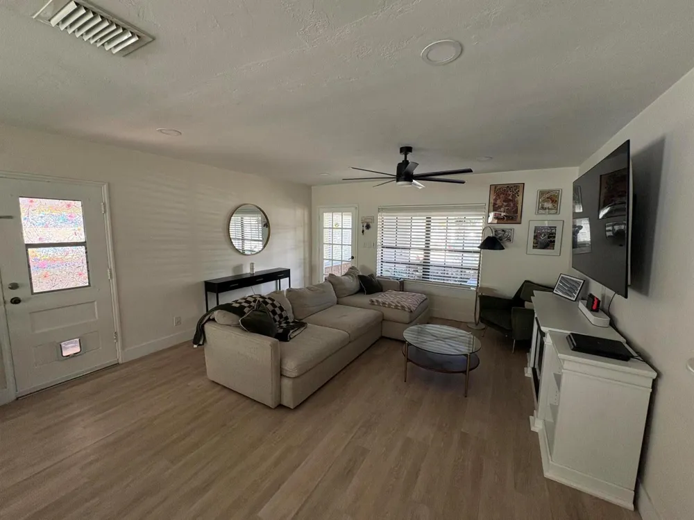 1215 NE 16TH TERRACE Fort Lauderdale, FL 33304